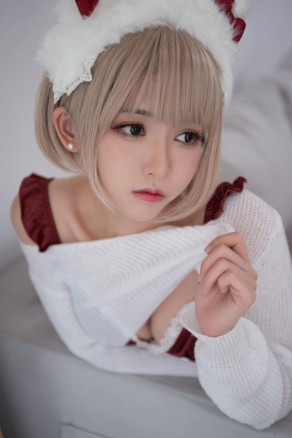 [CosPlay美女]鳗鱼霏儿-兽耳圣诞白网袜写真套图[18P]第0页 作者:Publisher 帖子ID:209904 TAG:唯美图片,唯美清純,2048核基地